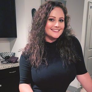 Meet your Posher, Breanna